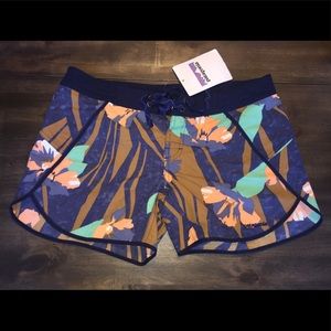 🛑Sold🛑 Patagonia Women’s Wavefarer Board Shorts